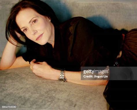 7,035 Mary Louise Parker Photos & High